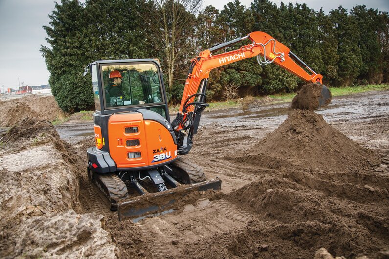//electro-qzan.ro/wp-content/uploads/2024/04/Hitachi_Minibagger_ZX38U-6_03.jpg